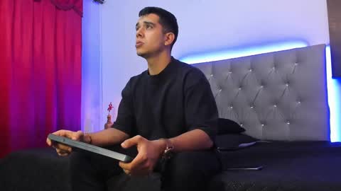 Snapshot of pipe_320 chatting on February 23, 2025, 1:46 am pipe_320 online show from February 23, 2025, 1:46 am