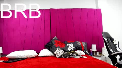 Snapshot of pipe_hot04 chatting on March 6, 2026, 10:34 am pipe hot04 online show from March 6, 2026, 10:34 am