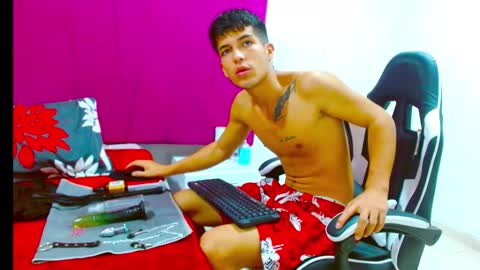 Snapshot of pipe_hot04 chatting on March 9, 2026, 10:30 am pipe hot04 online show from March 9, 2026, 10:30 am