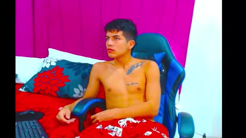 Snapshot of pipe_hot04 chatting on March 15, 2026, 7:47 am pipe hot04 online show from March 15, 2026, 7:47 am