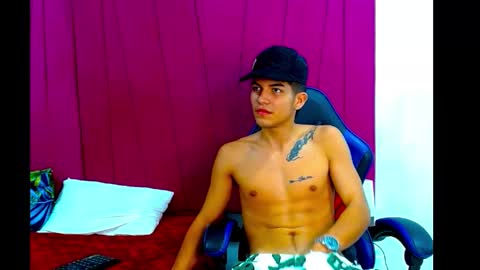 Snapshot of pipe_hot04 chatting on March 24, 2026, 3:33 am pipe hot04 online show from March 24, 2026, 3:33 am