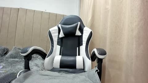 Snapshot of pipe_hot04 chatting on April 11, 2026, 7:45 am pipe hot04 online show from April 11, 2026, 7:45 am