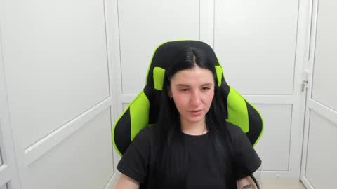 Snapshot of piper_smilee chatting on June 12, 2026, 3:55 pm Piper online show from June 12, 2026, 3:55 pm