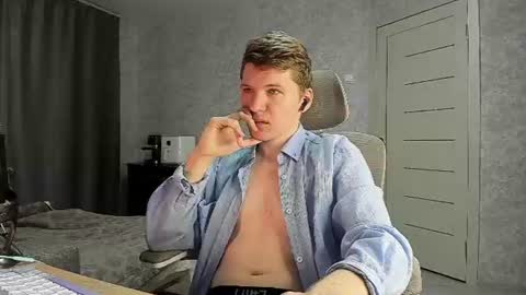 Snapshot of pirremeow chatting on June 19, 2026, 9:57 am Pierre online show from June 19, 2026, 9:57 am