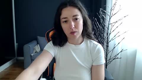 piscesgirl06 online show from March 27, 2026, 8:26 am