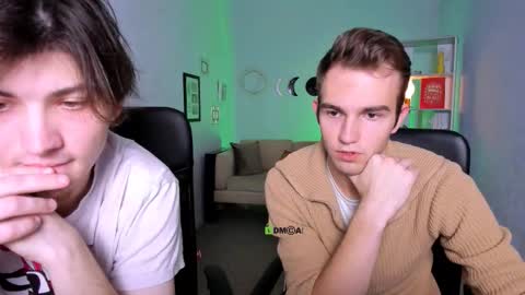 Snapshot of pit_wetty chatting on December 4, 2025, 6:44 am Pitt online show from December 4, 2025, 6:44 am