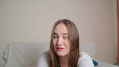 Lily online show from April 25, 2026, 1:14 pm