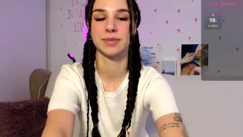 Molly online show from March 5, 2026, 4:52 am