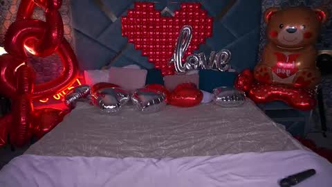 pixiehott online show from February 13, 2026, 5:42 pm