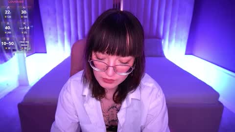 pixiepeachh online show from November 13, 2025, 2:27 pm