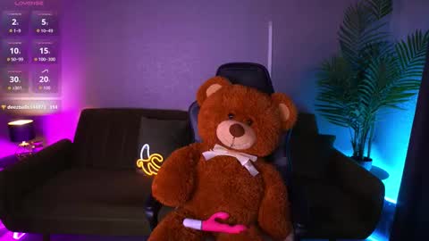 Snapshot of pixiepeachh chatting on December 17, 2025, 3:18 pm pixiepeachh online show from December 17, 2025, 3:18 pm