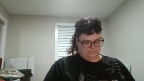 daddy pizza online show from February 28, 2025, 3:26 am