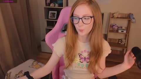 Lene online show from December 15, 2024, 9:53 pm