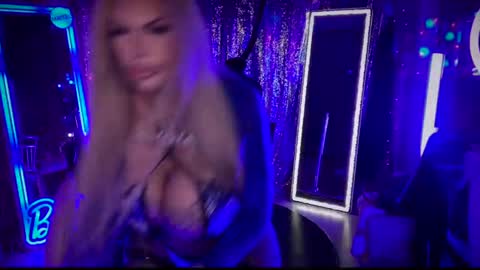 Dumb bimbo fuck doll online show from January 19, 2025, 4:22 am