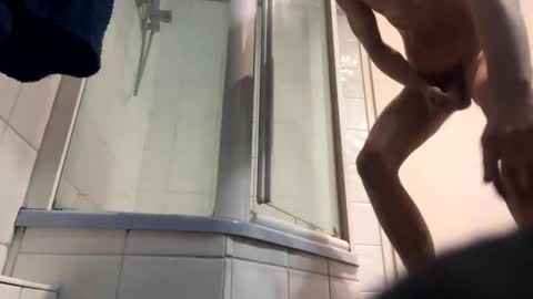 playandten online show from December 2, 2025, 6:08 am