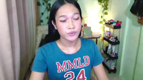 Snapshot of playful_sie chatting on February 23, 2025, 6:39 am sie online show from February 23, 2025, 6:39 am