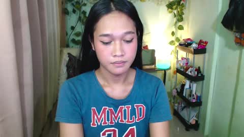 Snapshot of playful_sie chatting on February 23, 2025, 9:44 am sie online show from February 23, 2025, 9:44 am