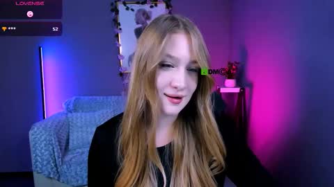 Sophie online show from October 6, 2025, 9:45 pm