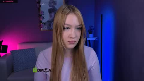 Sophie online show from December 15, 2025, 9:08 pm