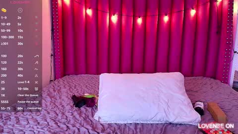 SAMARA  online show from February 19, 2025, 3:38 pm