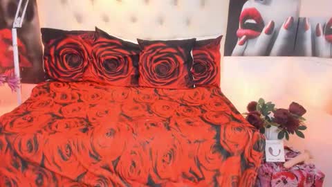 Snapshot of playfullmaniac chatting on September 18, 2025, 2:35 am jen online show from September 18, 2025, 2:35 am