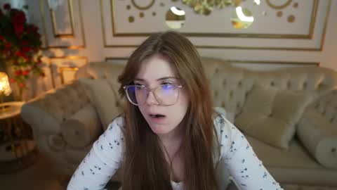 Lana online show from March 19, 2026, 12:31 pm