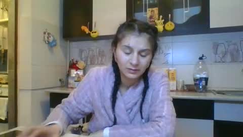 pleas3s_sweet online show from February 26, 2025, 3:21 am