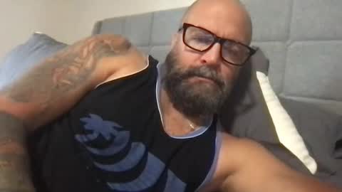 Snapshot of pleasesitonmycock chatting on May 21, 2026, 5:20 pm PleaseSitOnMyCock online show from May 21, 2026, 5:20 pm
