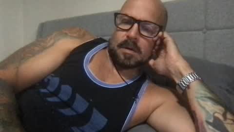Snapshot of pleasesitonmycock chatting on August 1, 2026, 1:21 pm PleaseSitOnMyCock online show from August 1, 2026, 1:21 pm