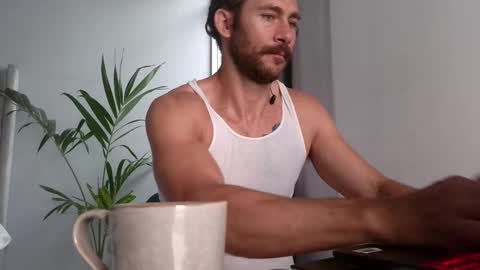 pleasure online show from November 29, 2025, 1:14 pm