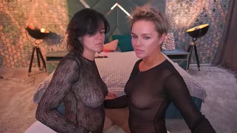 Snapshot of pleasurewecouple chatting on November 7, 2025, 2:06 pm Ira brunette and Vika blonde online show from November 7, 2025, 2:06 pm