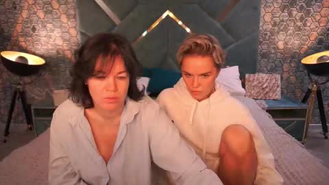 Snapshot of pleasurewecouple chatting on November 22, 2025, 7:07 am Ira brunette and Vika blonde online show from November 22, 2025, 7:07 am