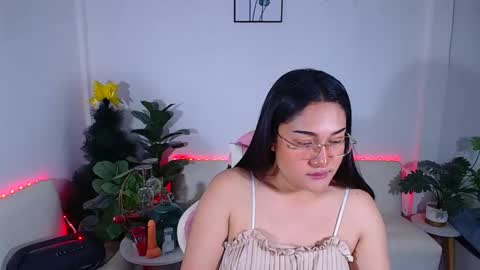 Snapshot of ploysaithailand chatting on December 21, 2025, 8:10 am Ploysai online show from December 21, 2025, 8:10 am