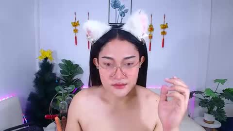 Snapshot of ploysaithailand chatting on April 28, 2026, 9:42 pm Ploysai online show from April 28, 2026, 9:42 pm