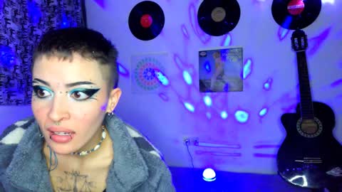   online show from December 12, 2024, 2:26 am