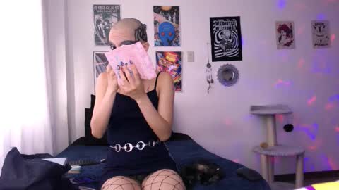    online show from December 20, 2025, 9:55 pm