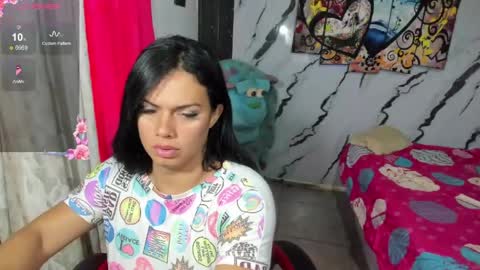 Snapshot of pocahontas_98113116 chatting on May 19, 2026, 12:33 pm lesly pagina azul pocahontas982 online show from May 19, 2026, 12:33 pm