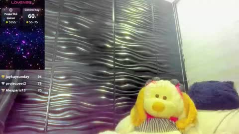 catalina online show from December 3, 2025, 7:16 am