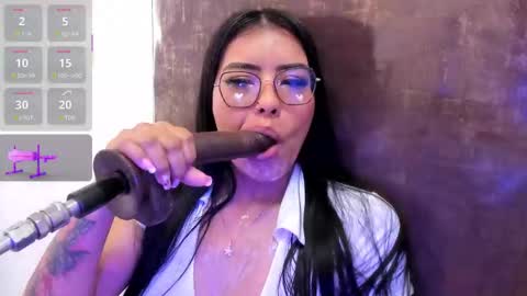 pocahontas_lantina online show from September 28, 2025, 8:52 am