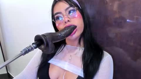 pocahontas_lantina online show from March 9, 2026, 4:16 am