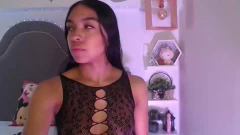 Snapshot of pocahontas_moon chatting on March 28, 2026, 4:39 pm Pocahontas online show from March 28, 2026, 4:39 pm
