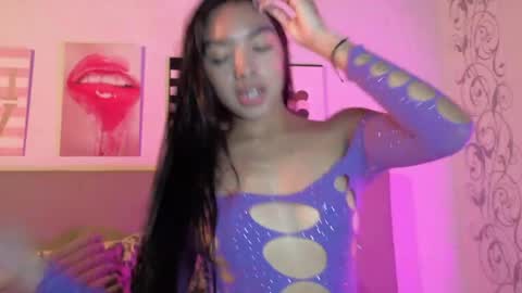 Snapshot of pocahontas_moon chatting on May 22, 2026, 3:28 pm Pocahontas online show from May 22, 2026, 3:28 pm