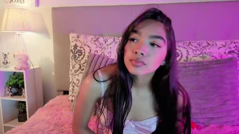 Snapshot of pocahontas_moon chatting on May 28, 2026, 3:42 pm Pocahontas online show from May 28, 2026, 3:42 pm