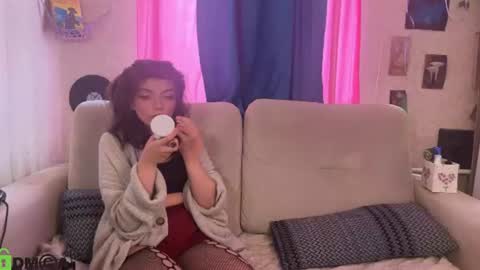 Snapshot of pocket_lovers chatting on June 15, 2026, 12:29 pm Cute Sofia and Handsome Richy online show from June 15, 2026, 12:29 pm