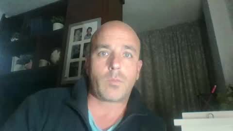 pocoyotop online show from December 13, 2025, 7:53 pm