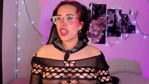 Willow                      Hours 12pm to 630pm Colombian time FRIDAY AND SUNDAY FREE DAYS online show from September 22, 2025, 5:37 pm