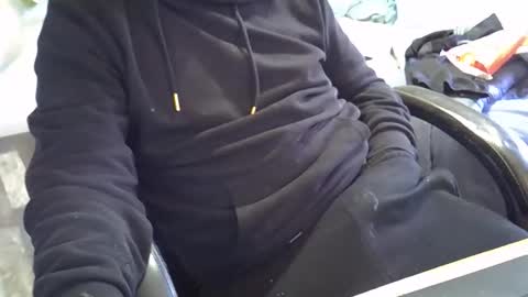 Snapshot of polgs2509 chatting on April 4, 2026, 9:51 am polgs2509 online show from April 4, 2026, 9:51 am