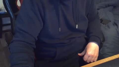 Snapshot of polgs2509 chatting on April 6, 2026, 10:27 am polgs2509 online show from April 6, 2026, 10:27 am