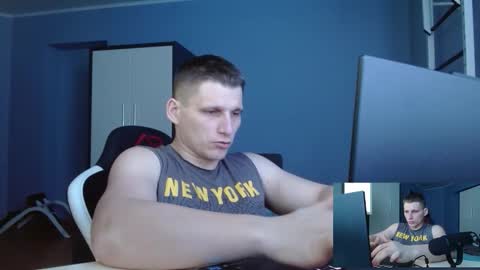 Snapshot of poliglotjoe2 chatting on February 21, 2026, 10:27 am Poliglotjoe2 online show from February 21, 2026, 10:27 am