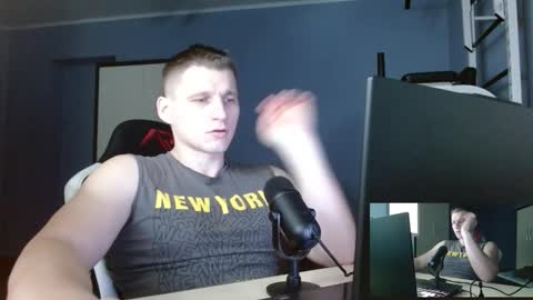 Snapshot of poliglotjoe2 chatting on February 23, 2026, 2:31 am Poliglotjoe2 online show from February 23, 2026, 2:31 am